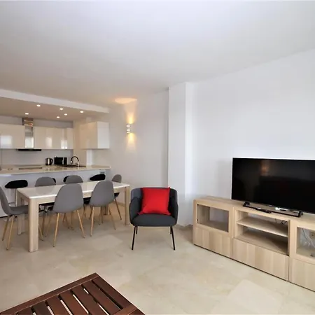 -frontline- Large, 1st Floor Modern Apartment-puerto Paraiso Apartment