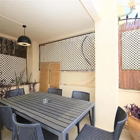 -frontline- Large, 1st Floor Modern Apartment-puerto Paraiso *