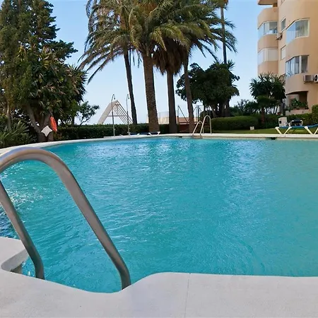 -frontline- Large, 1st Floor Modern Apartment-puerto Paraiso Эстепона
